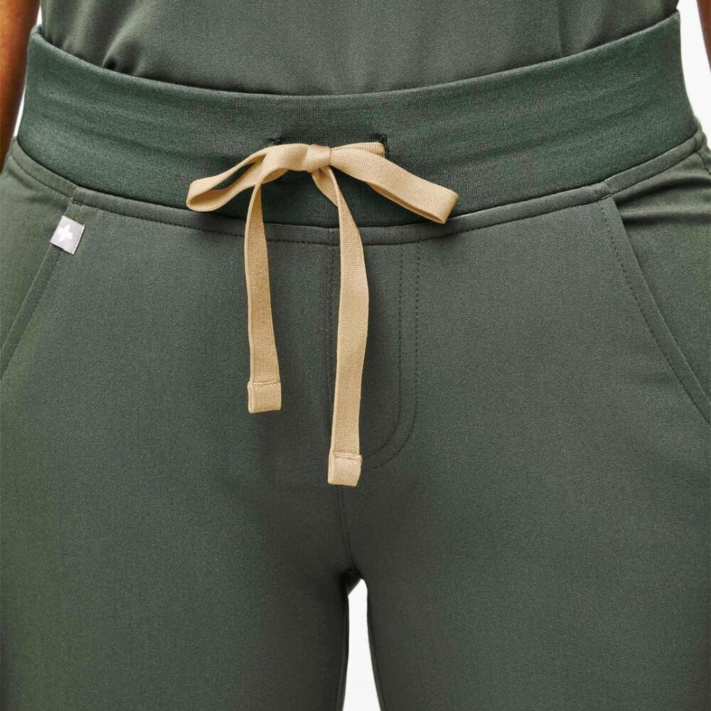 NWT FIGS "Casma" Three-Pocket Scrub Top & "Zamora" Joggers Scrub Pants-Sz:2 XLrg - Picture 8 of 17